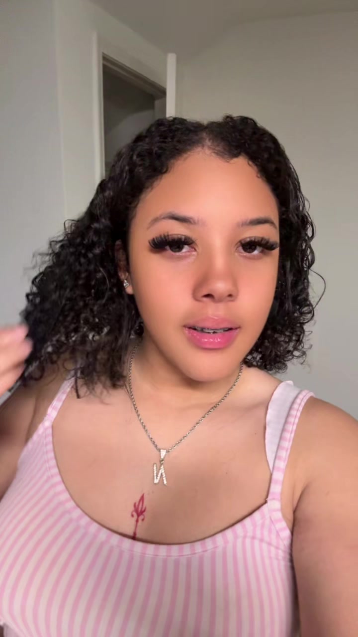 @Nina 🧸🖤