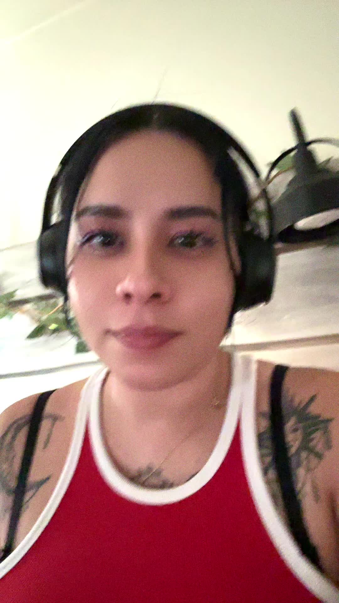 @lunaluzmar444