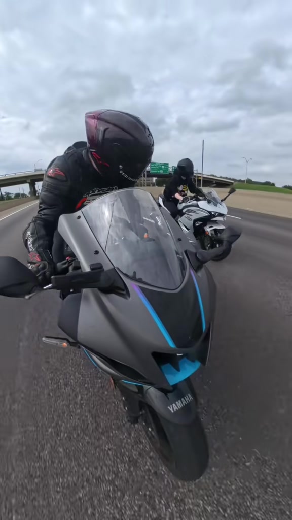 @MotoBros