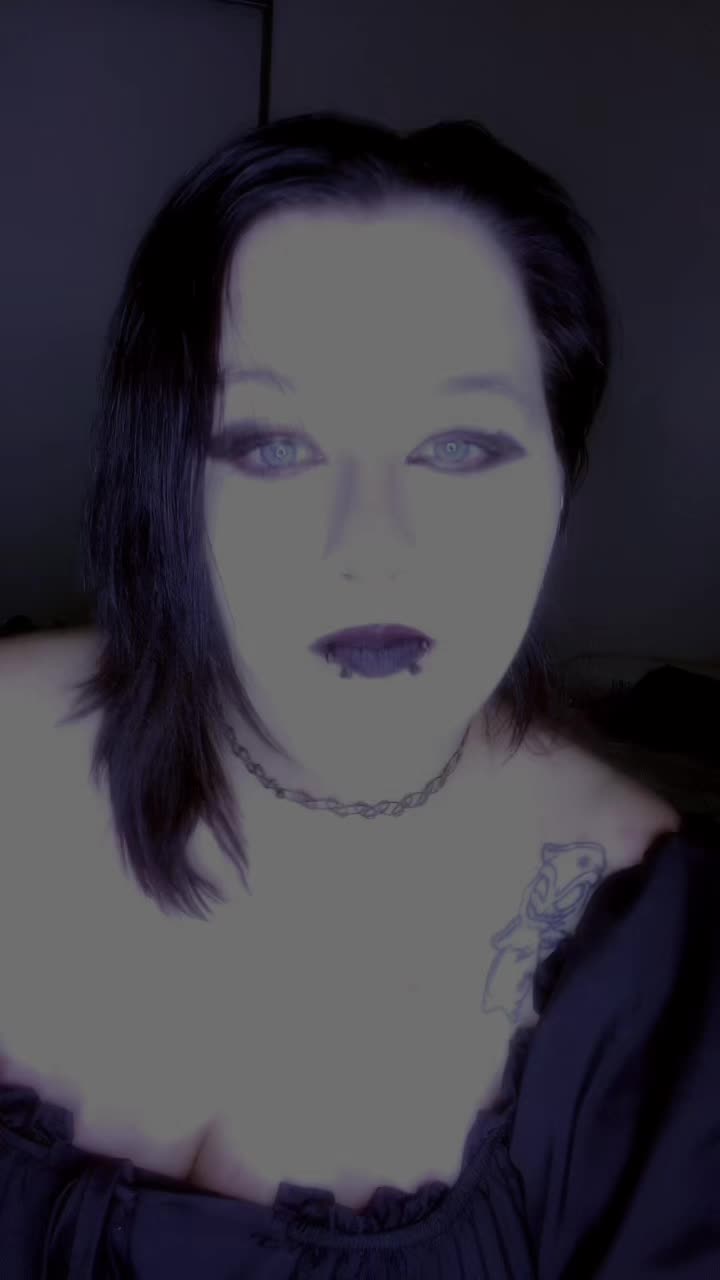 @sp00ky_treats