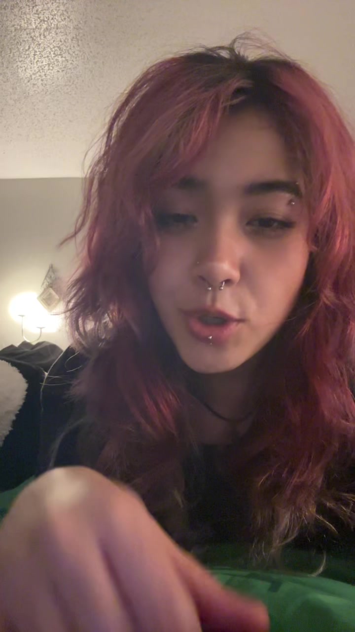 @anavV