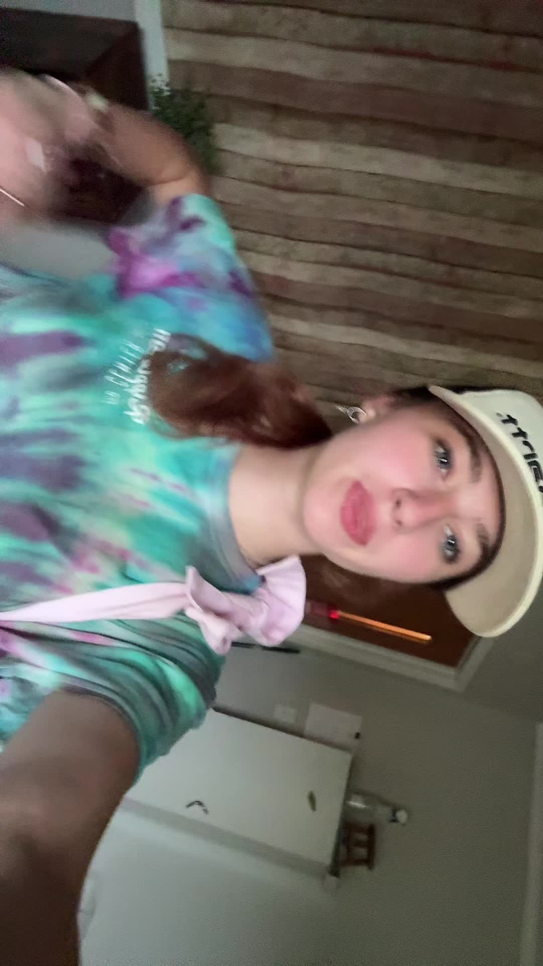 @Emster🍃🤑