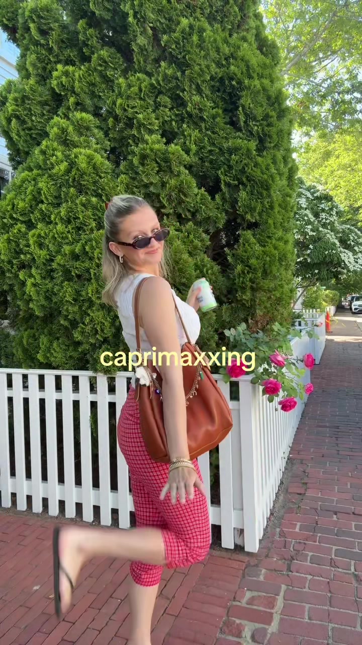 @Sophia