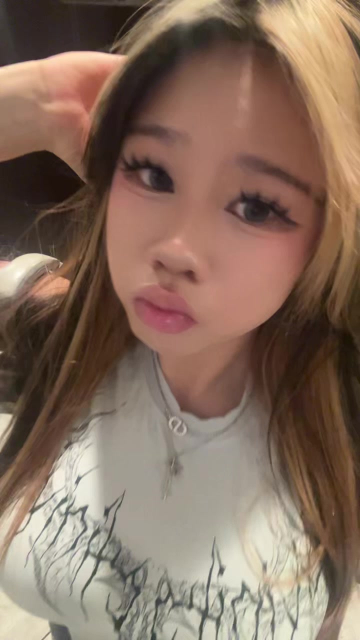 @Christina