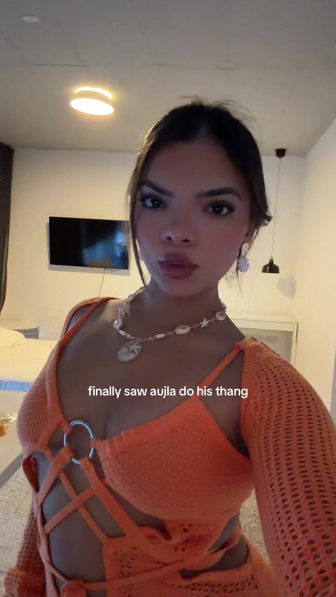 @Christy