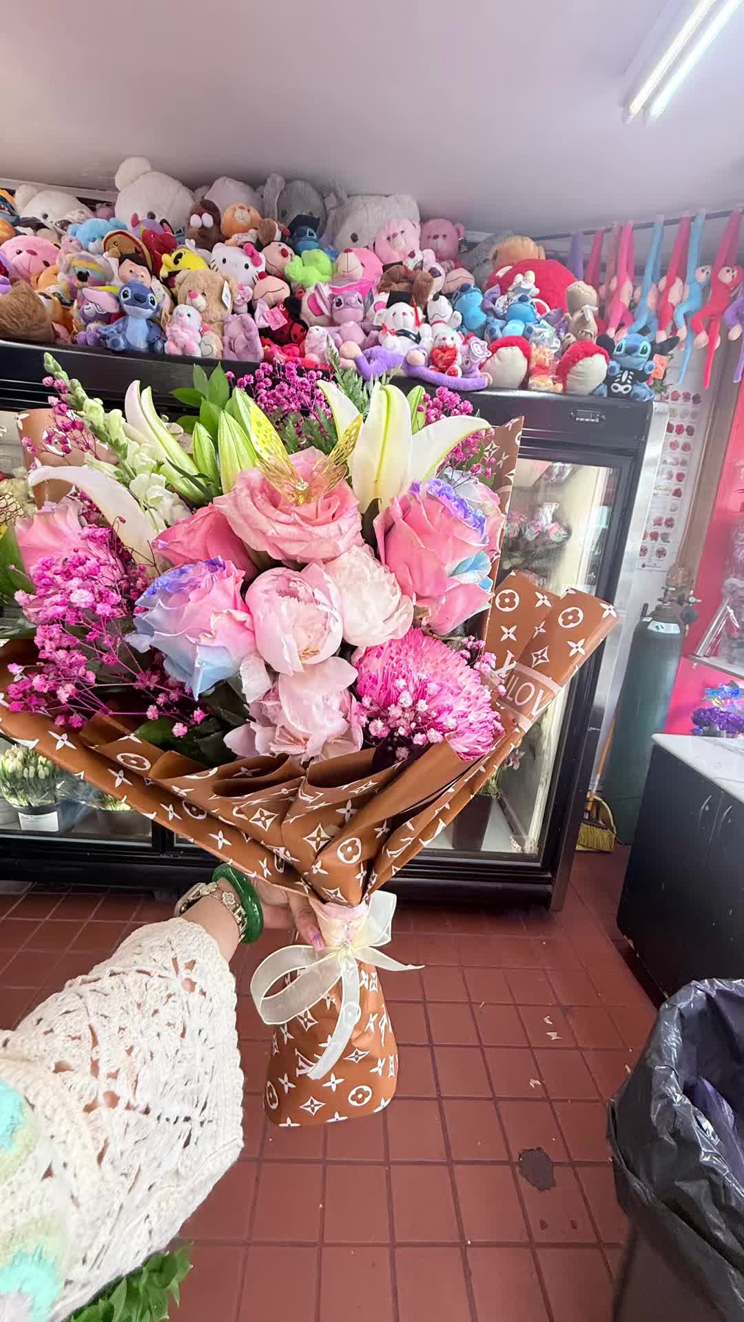 @Paola Andrea's Flowers