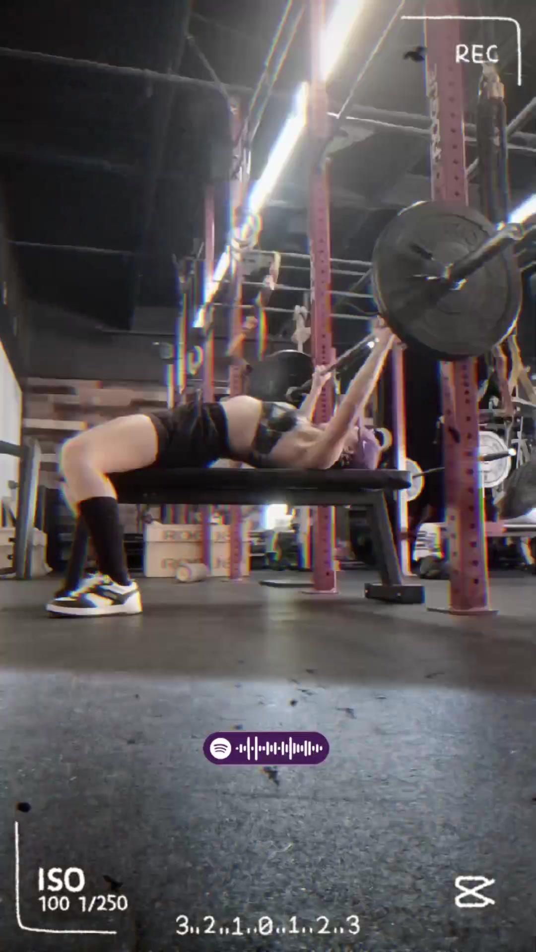 @laura__carolina__