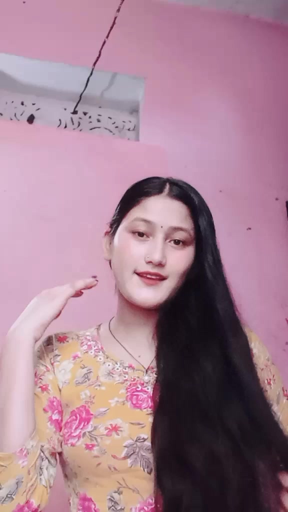 @Rekhuu 🥀💗🦚🌷