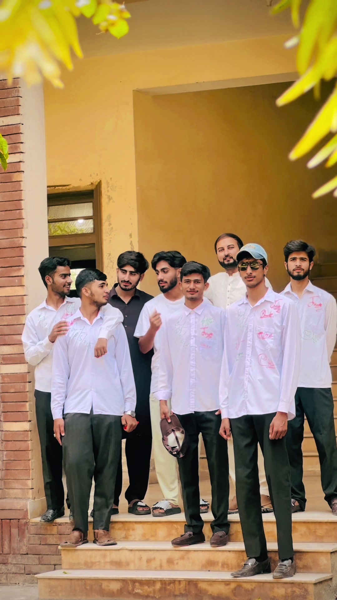 @Sʜᴇʀᴀᴢii 🇵🇰