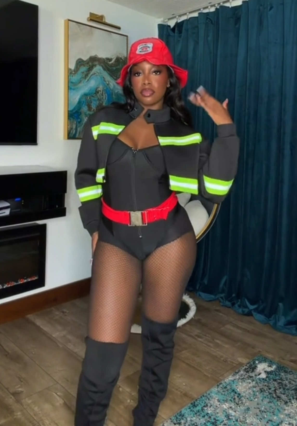@Whitneyjaydee
