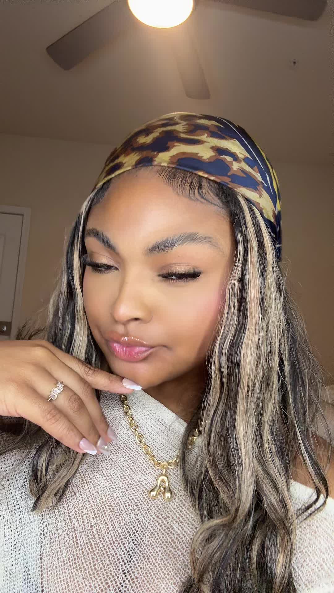 @AVA