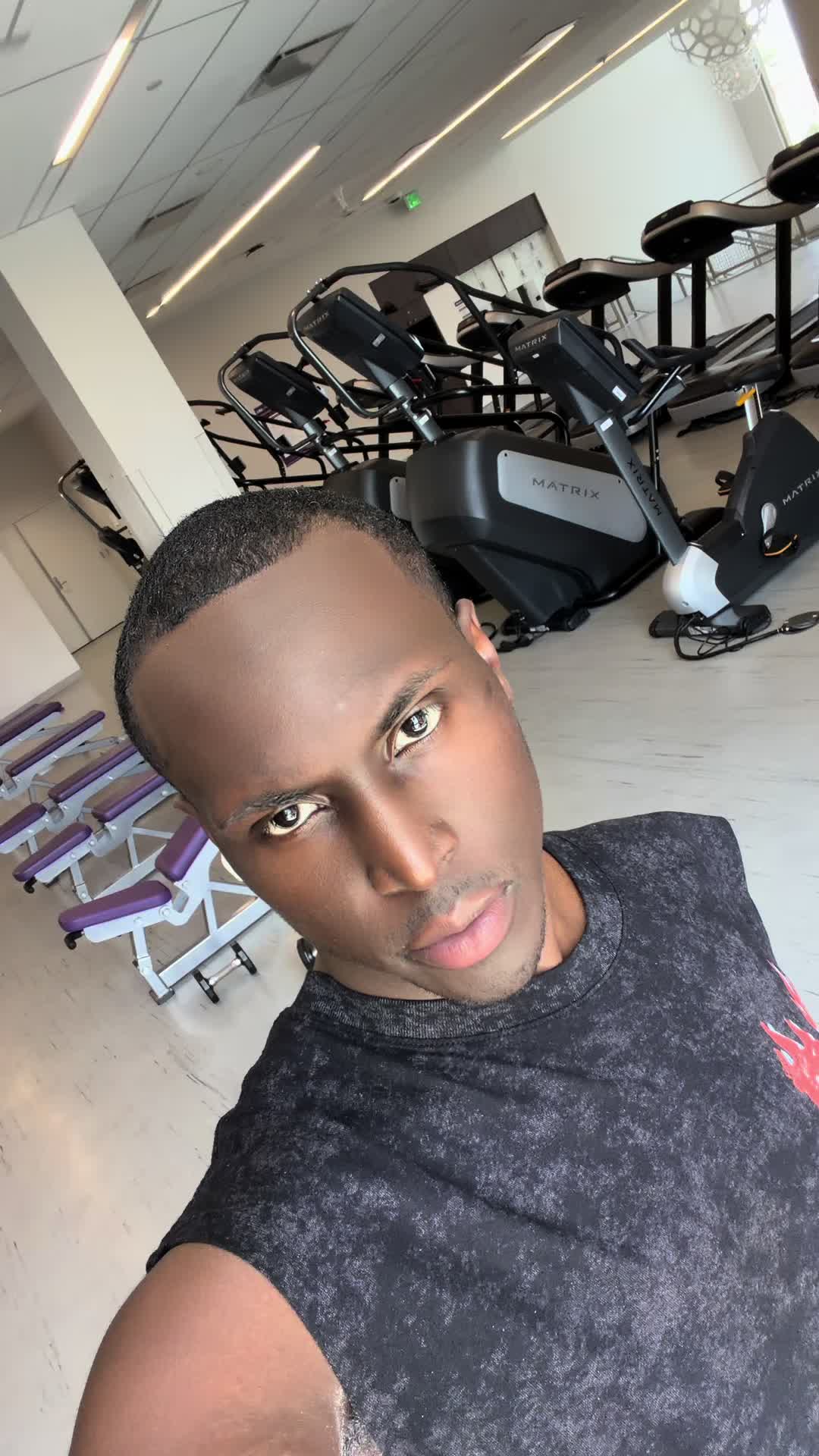 @👑