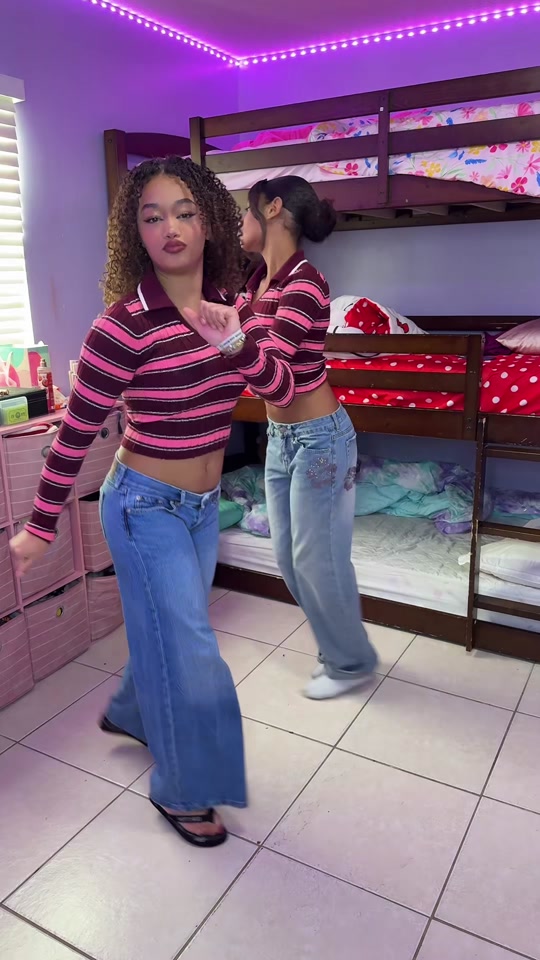 @DemDaddysGirls4