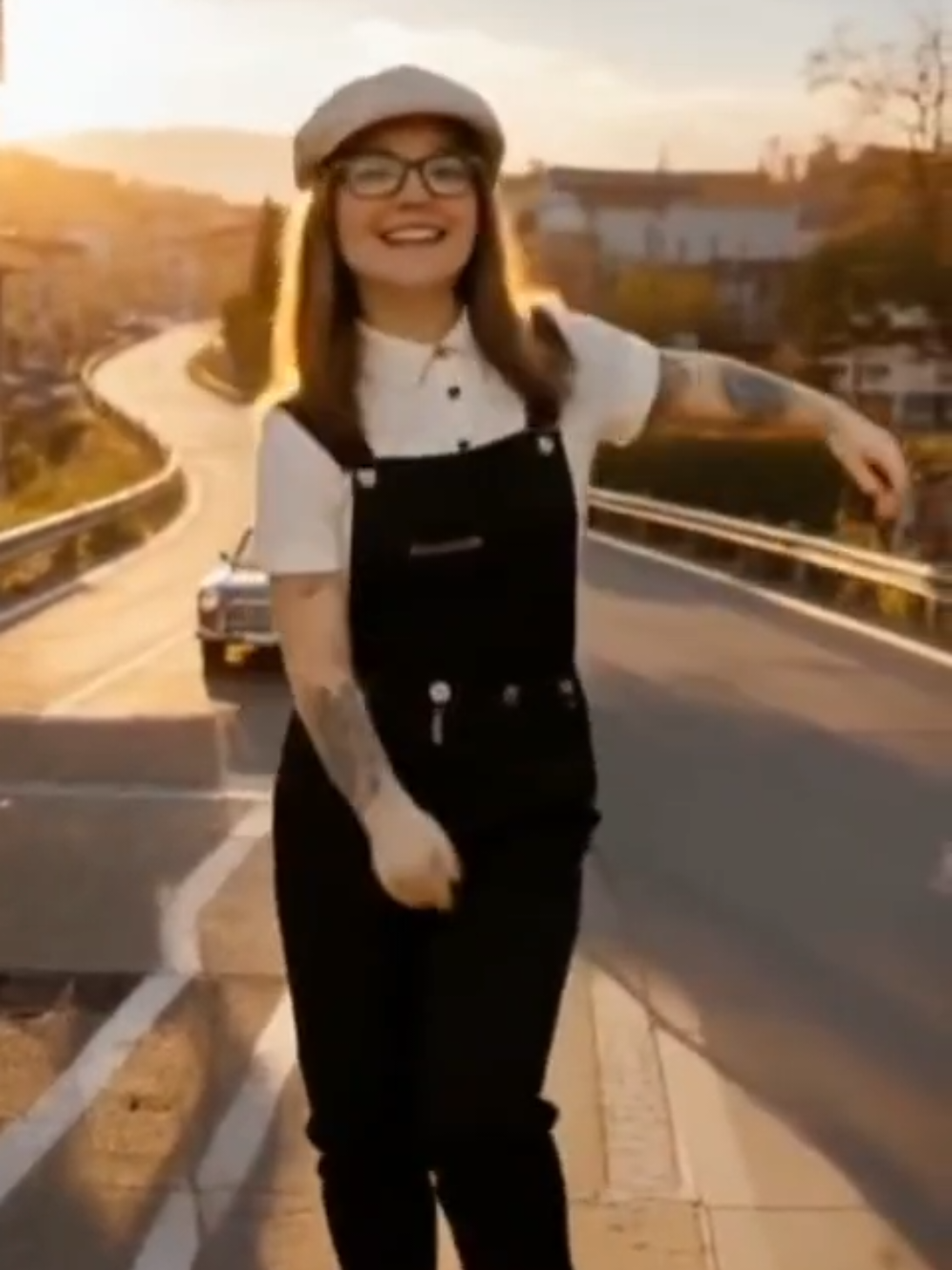 @Bella