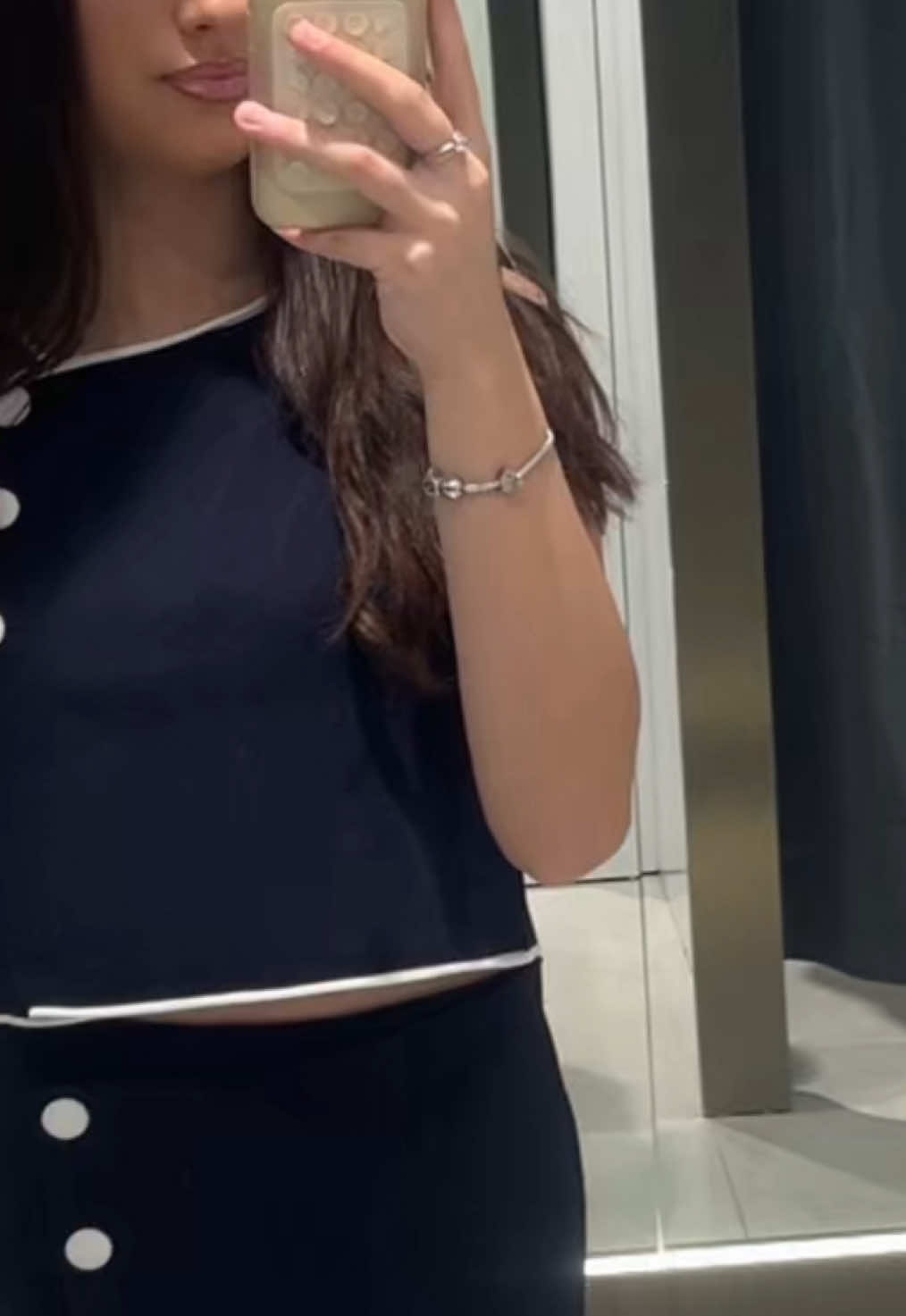 @sᴀʀᴀ