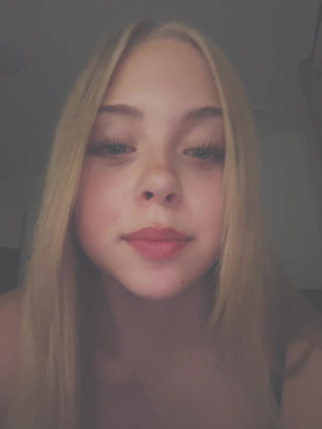 @zoemberassing