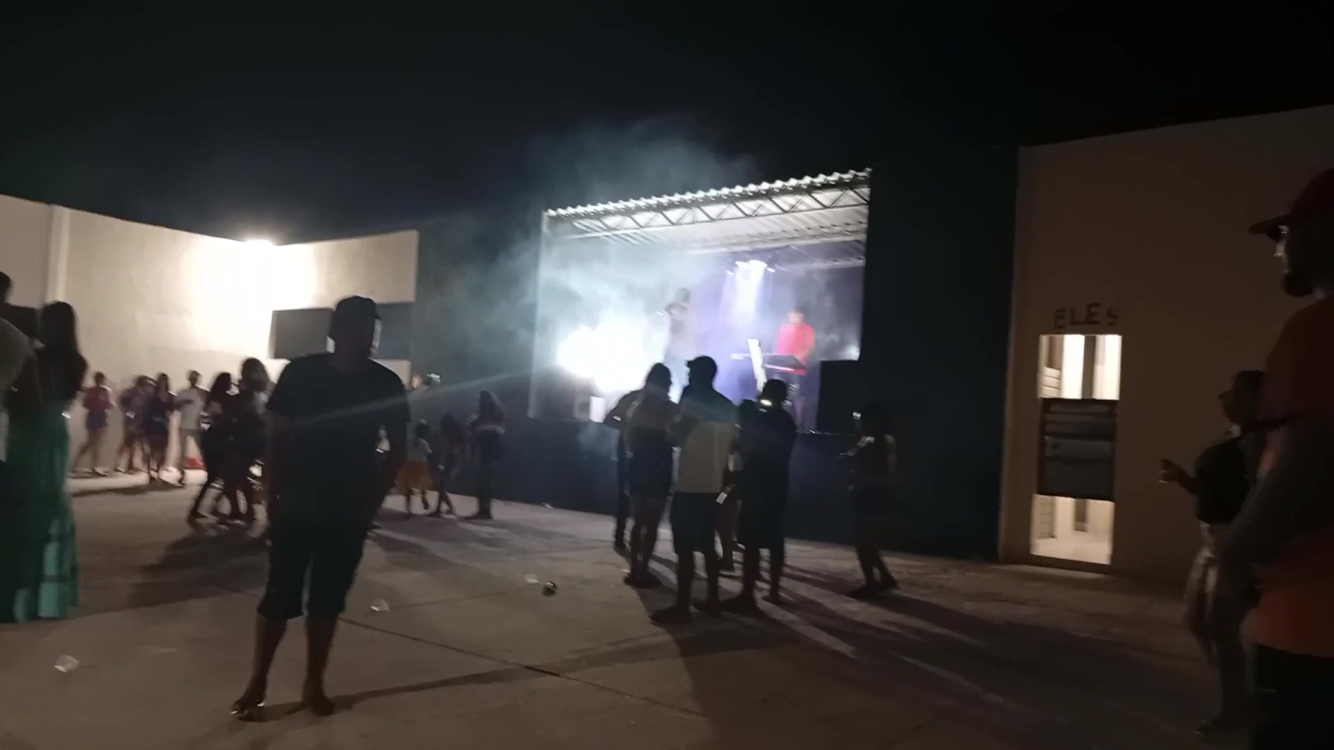 @Ren&ecirc; Ricco