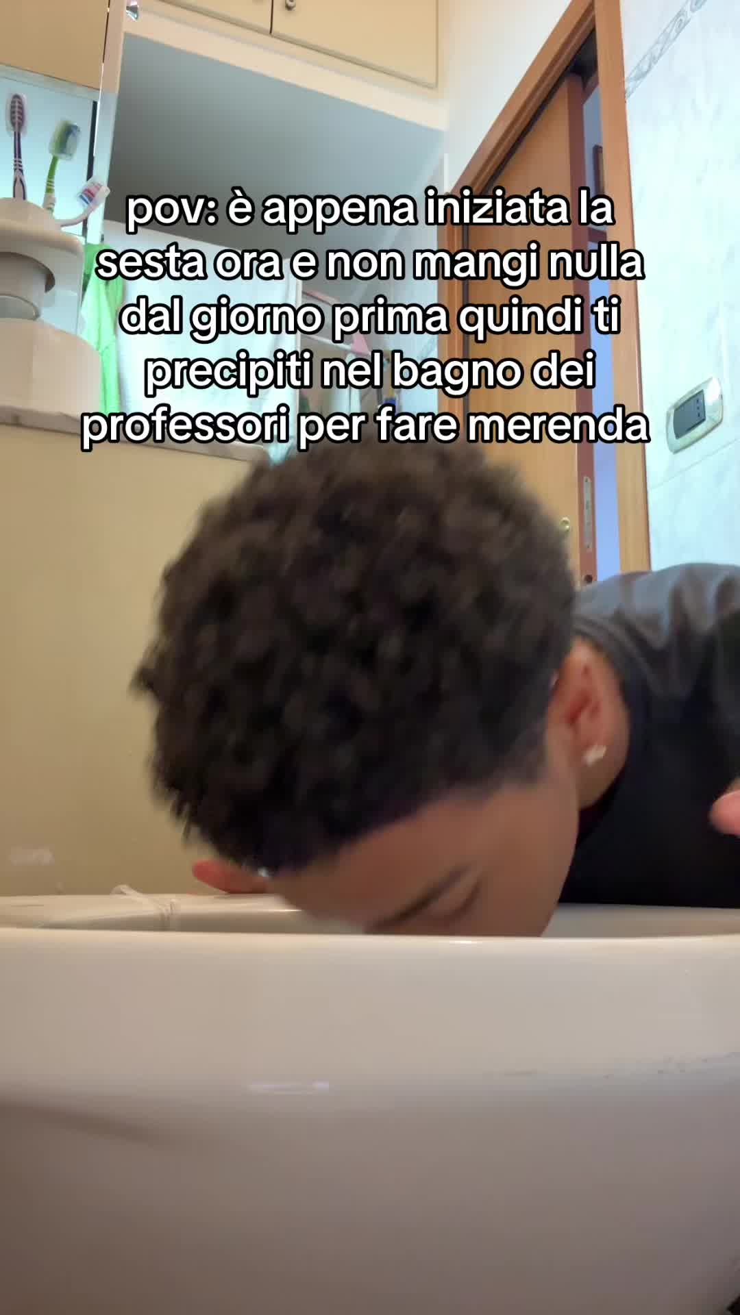 @️simone