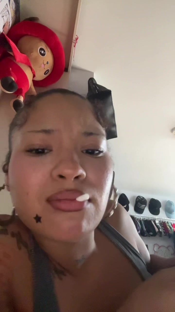 @urgirllovesmyswag