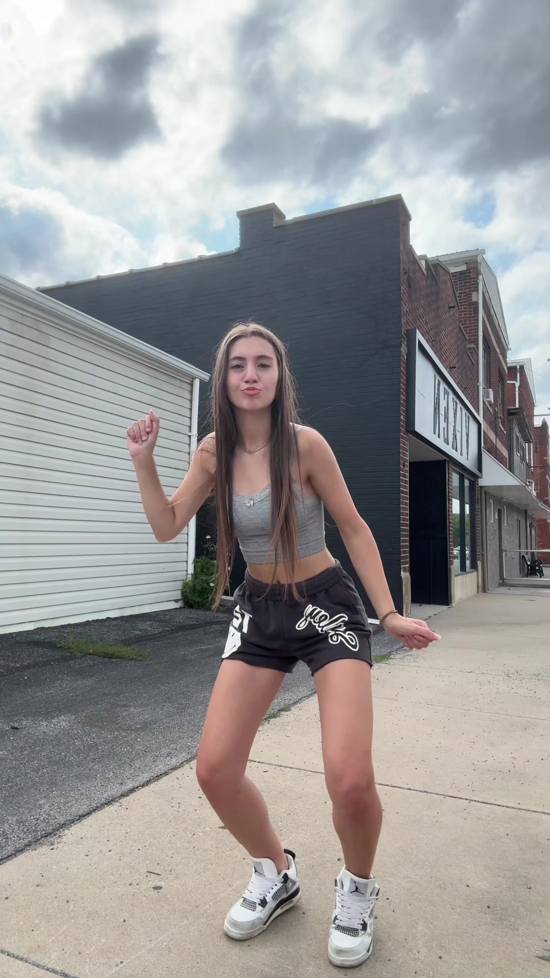 @haleyzhotline