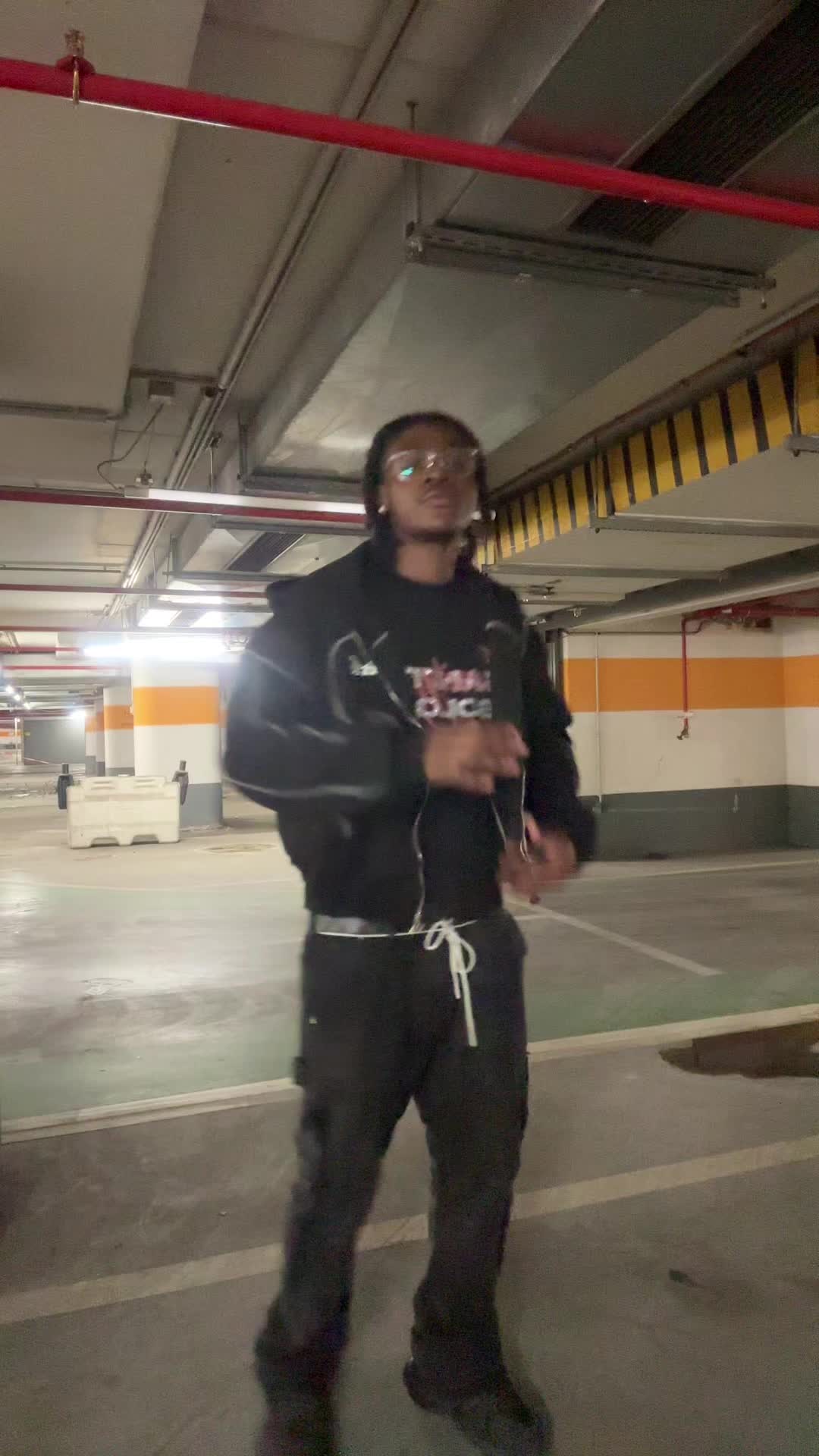@Apndnd