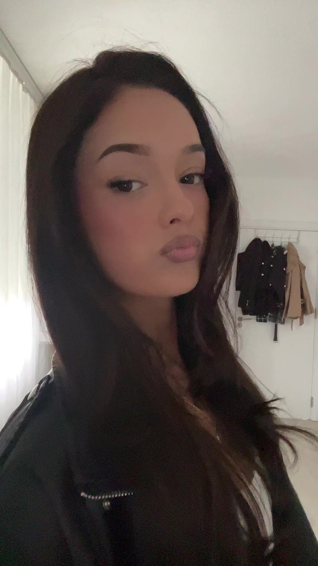 @𝘽