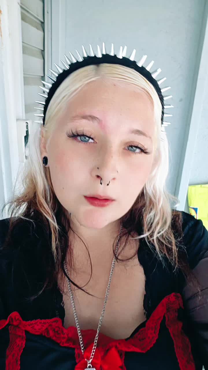 @GothStepMummy