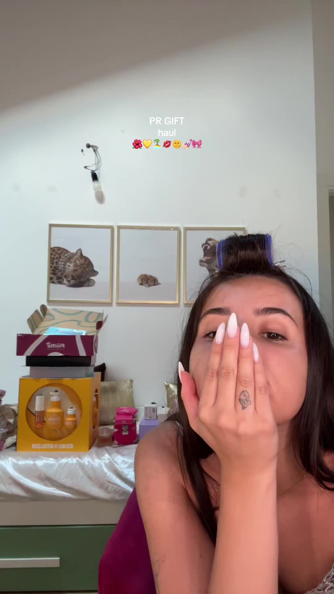 @Reb♡