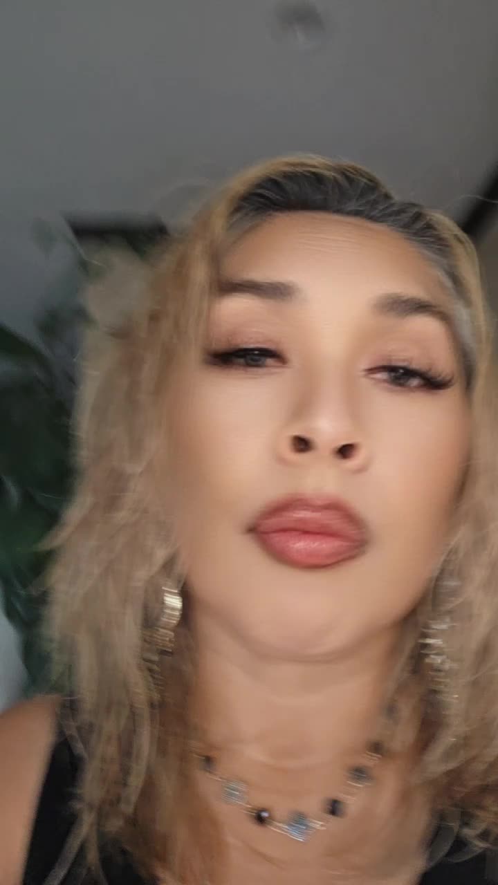@bella Teran