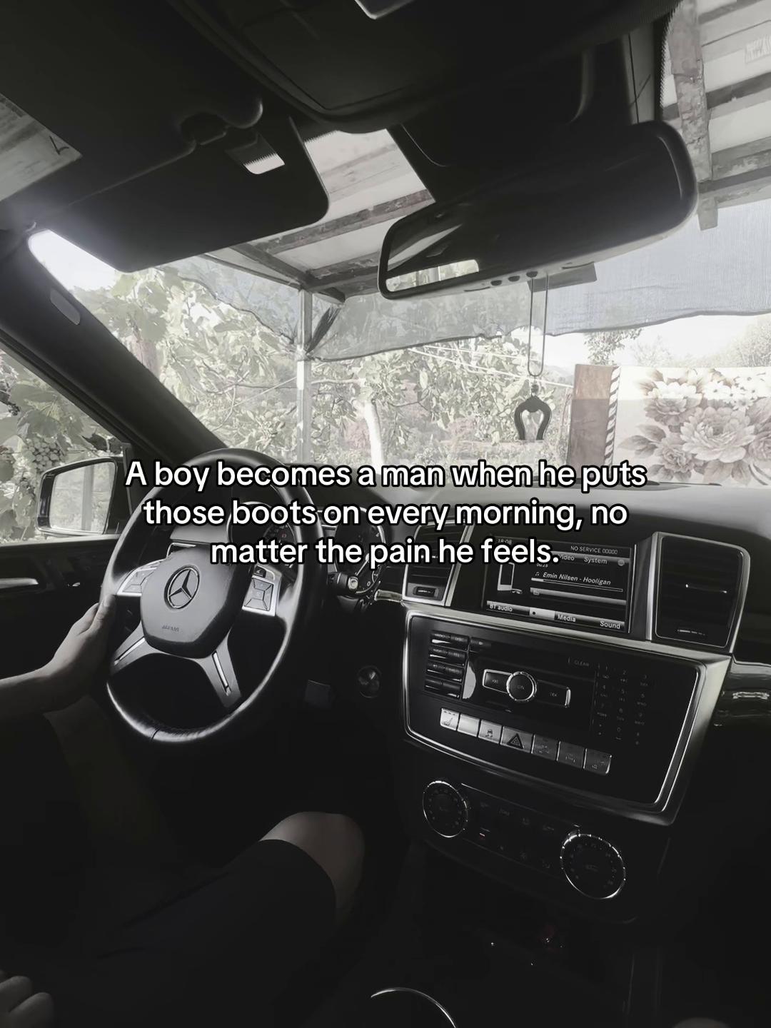 @𝐂𝐚𝐥𝐥 𝐌𝐞 𝐓𝐨𝐧𝐢