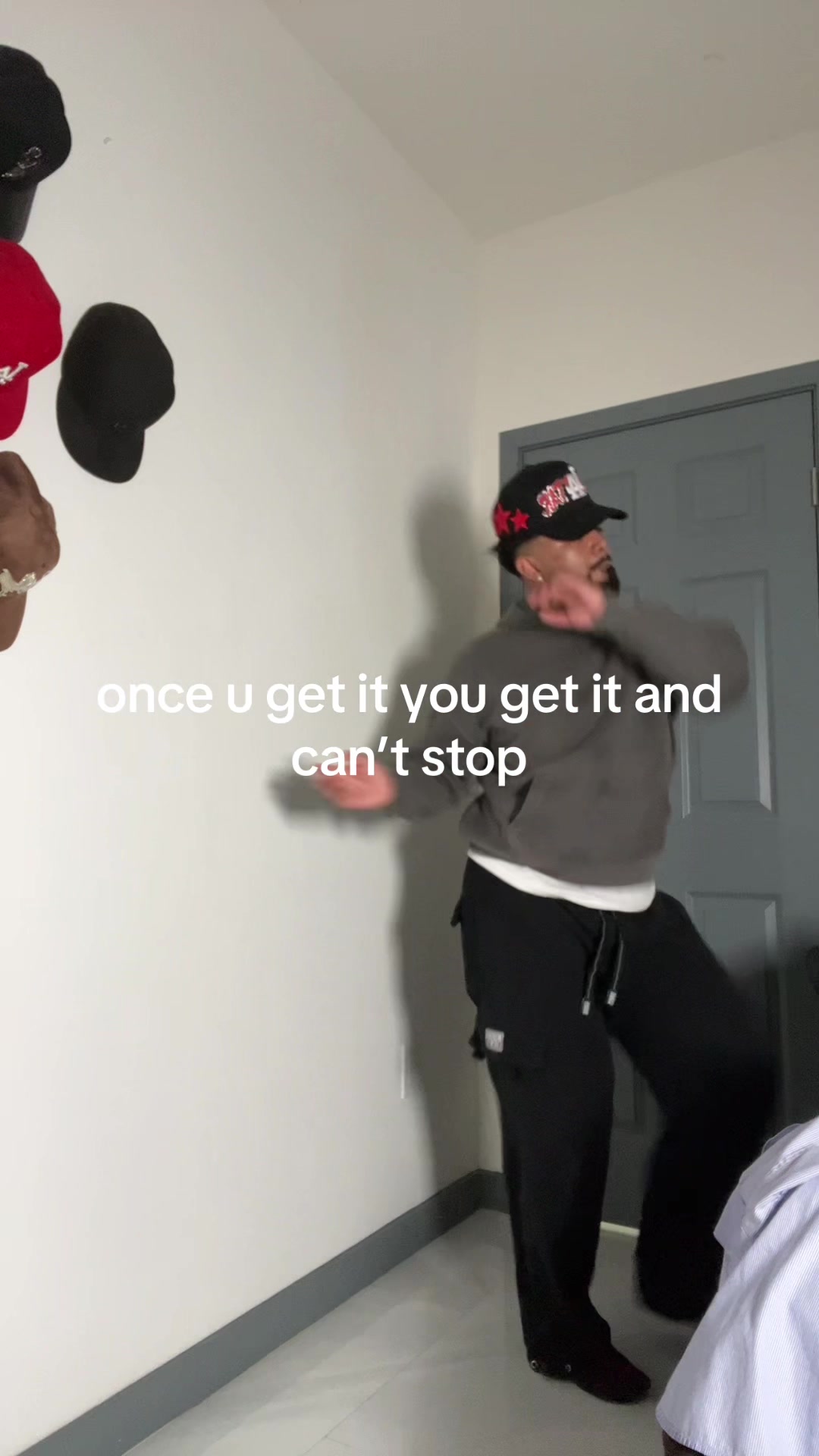 @yelgil