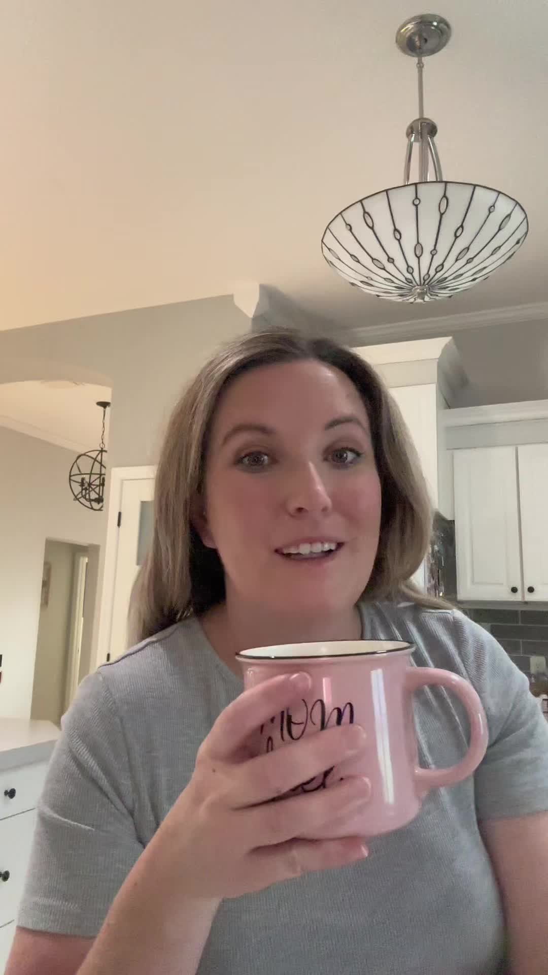 @Kayla Jane | SAHM
