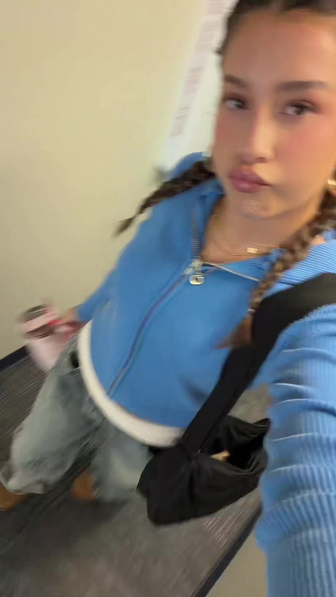 @YULIANA
