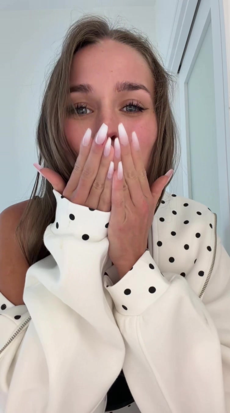 @Laura Müller