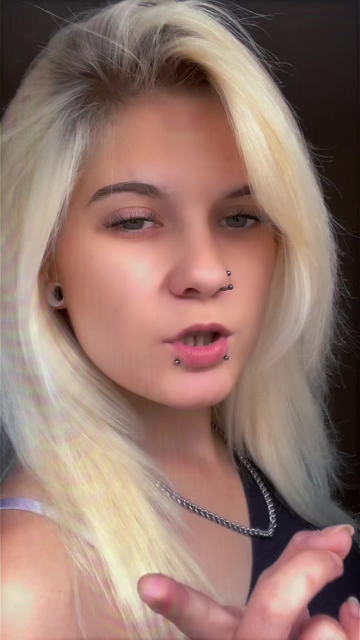 @Celine_cz