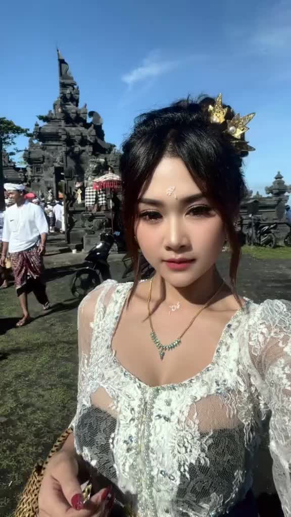 @๐๐ฎ๐น๐ถ๐ป๐ฒ๐๐ฒ ๐ฃ๐ฟ๐ถ๐ฑ๐ฒ