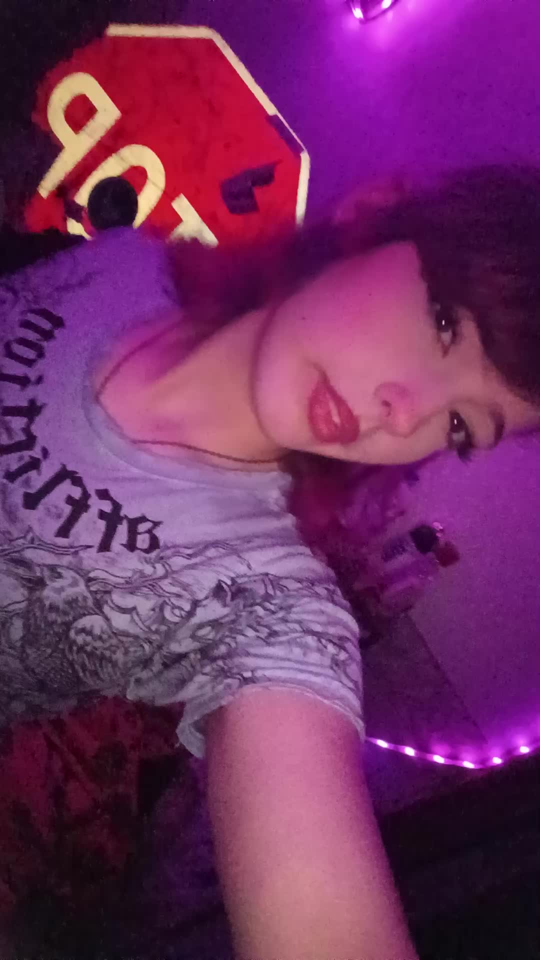 @whosthisdeva!