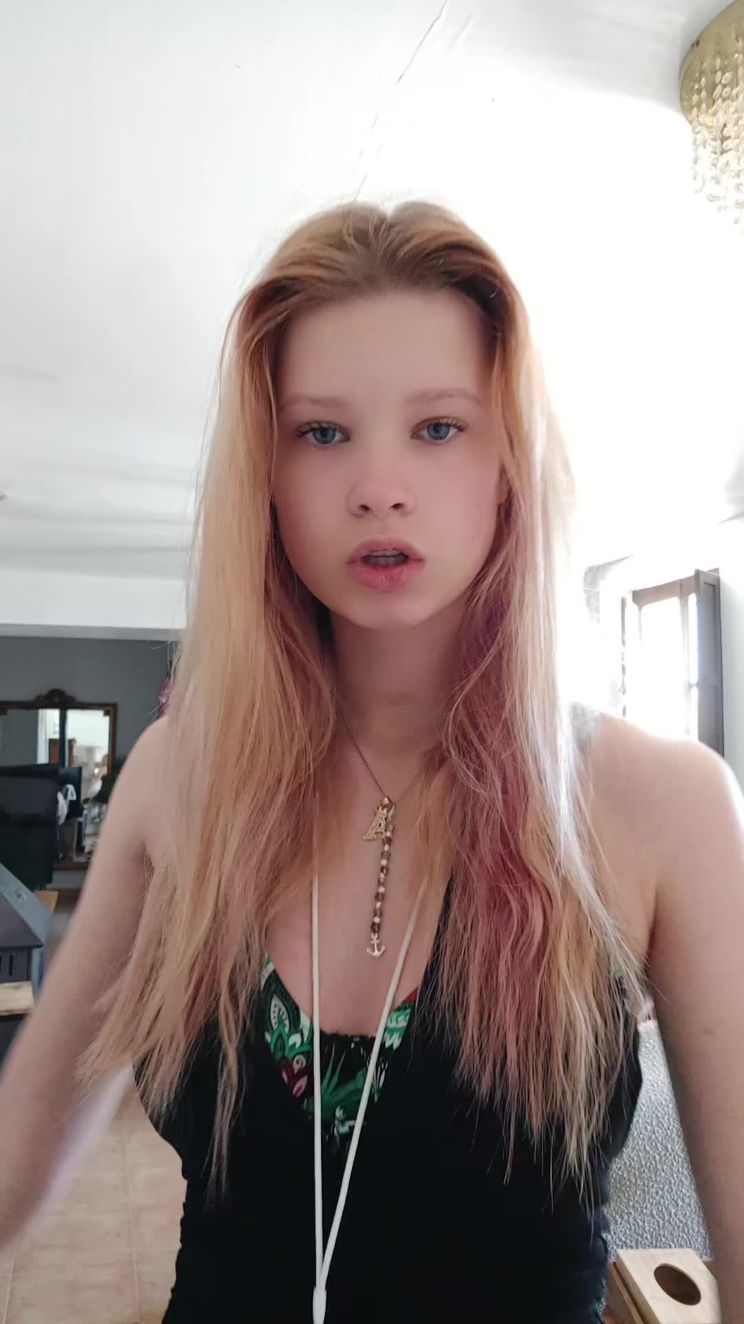 @Amy🍉