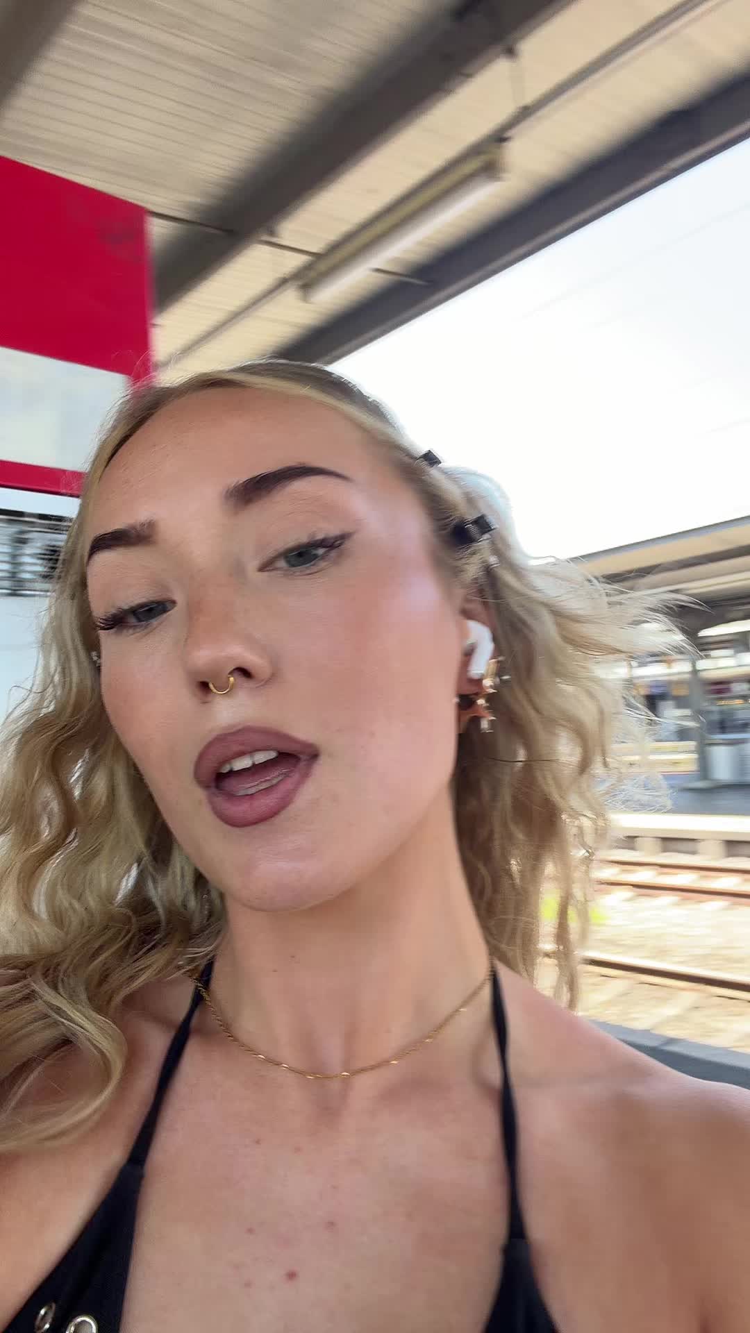 @leahfhl