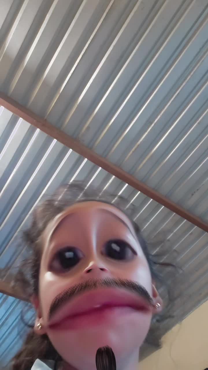 @Víaney