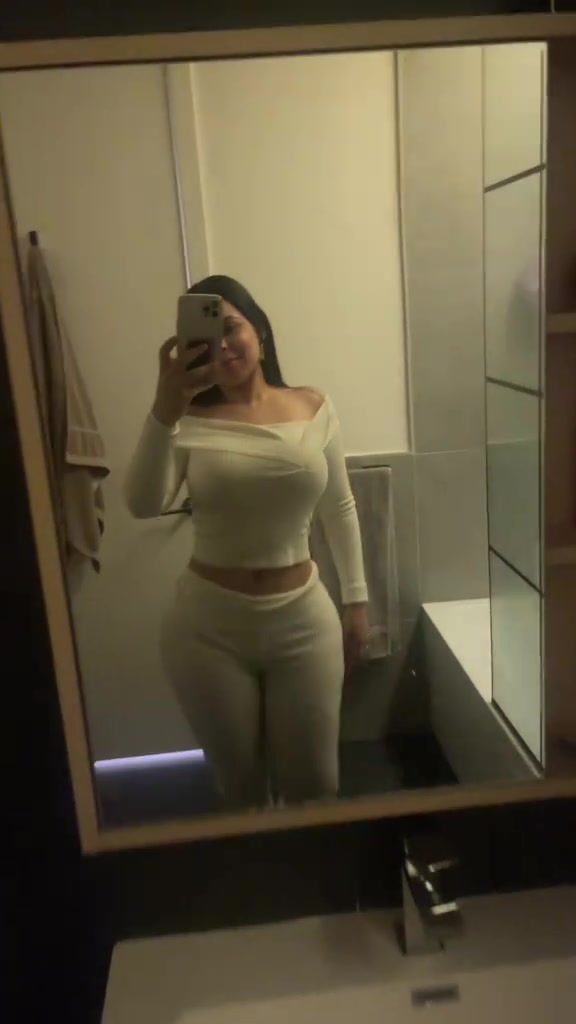 @Perla Paola Adames