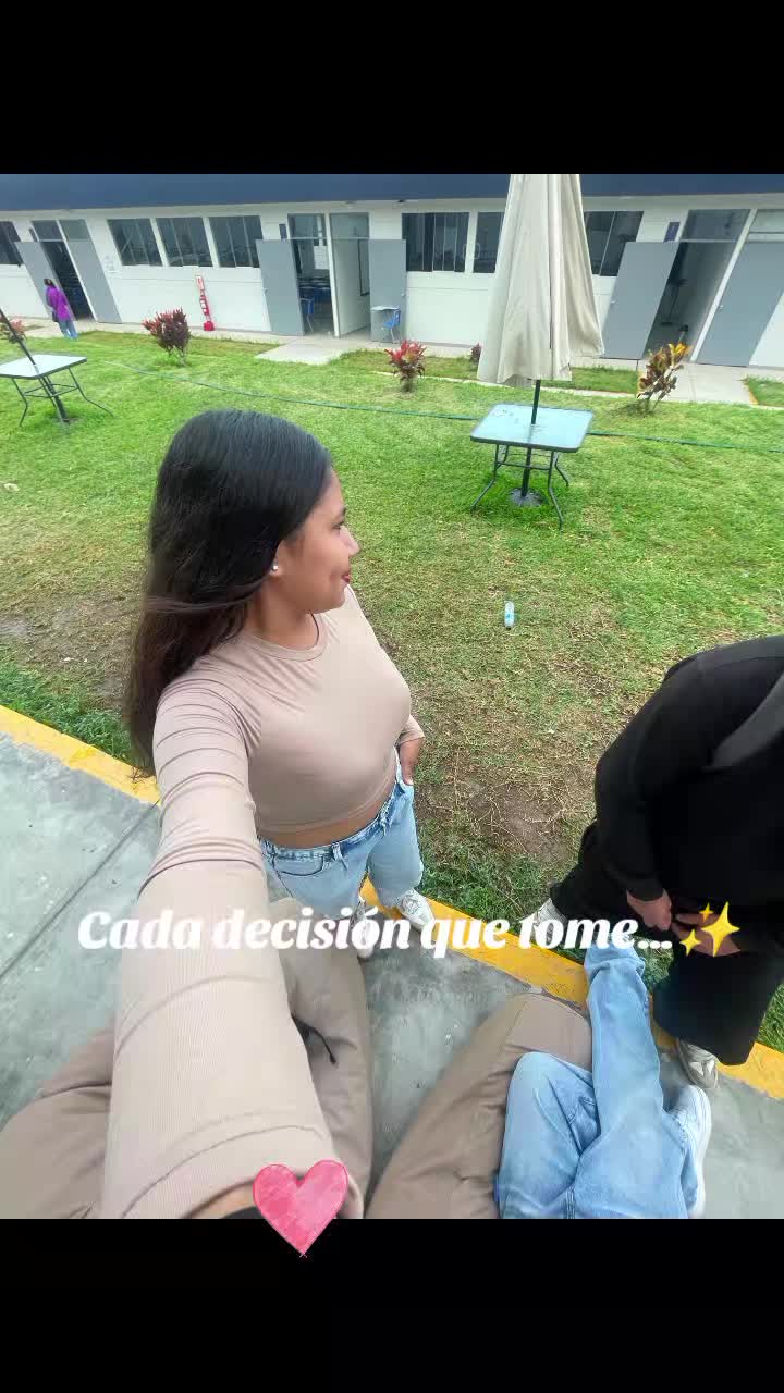 @Lau🦋