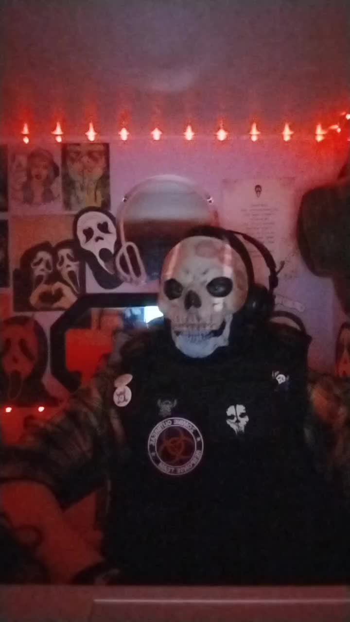 @C.s H3//H0uπd