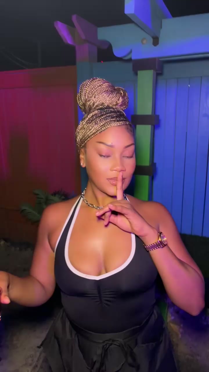 @TheBayRestaurant&HookahLounge