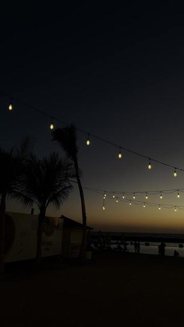 @بلوقر ليال