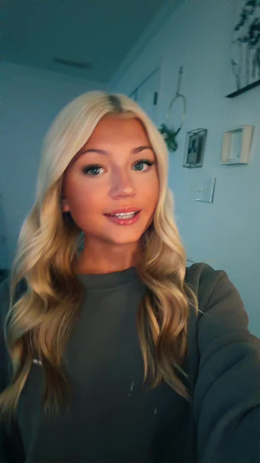 @𝐋𝐄𝐗𝐈𝐄 𝐏𝐄𝐑𝐑𝐘