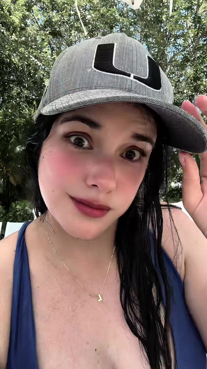 @LauraGrau