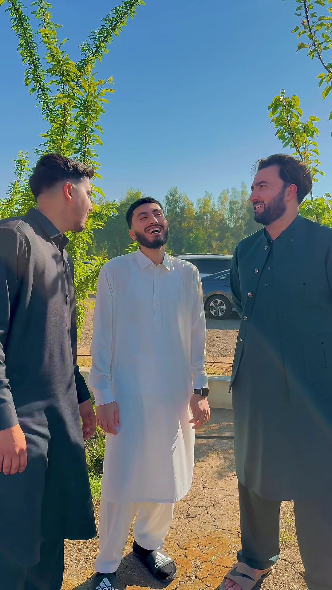 @/\Li🇺🇸🇵🇰