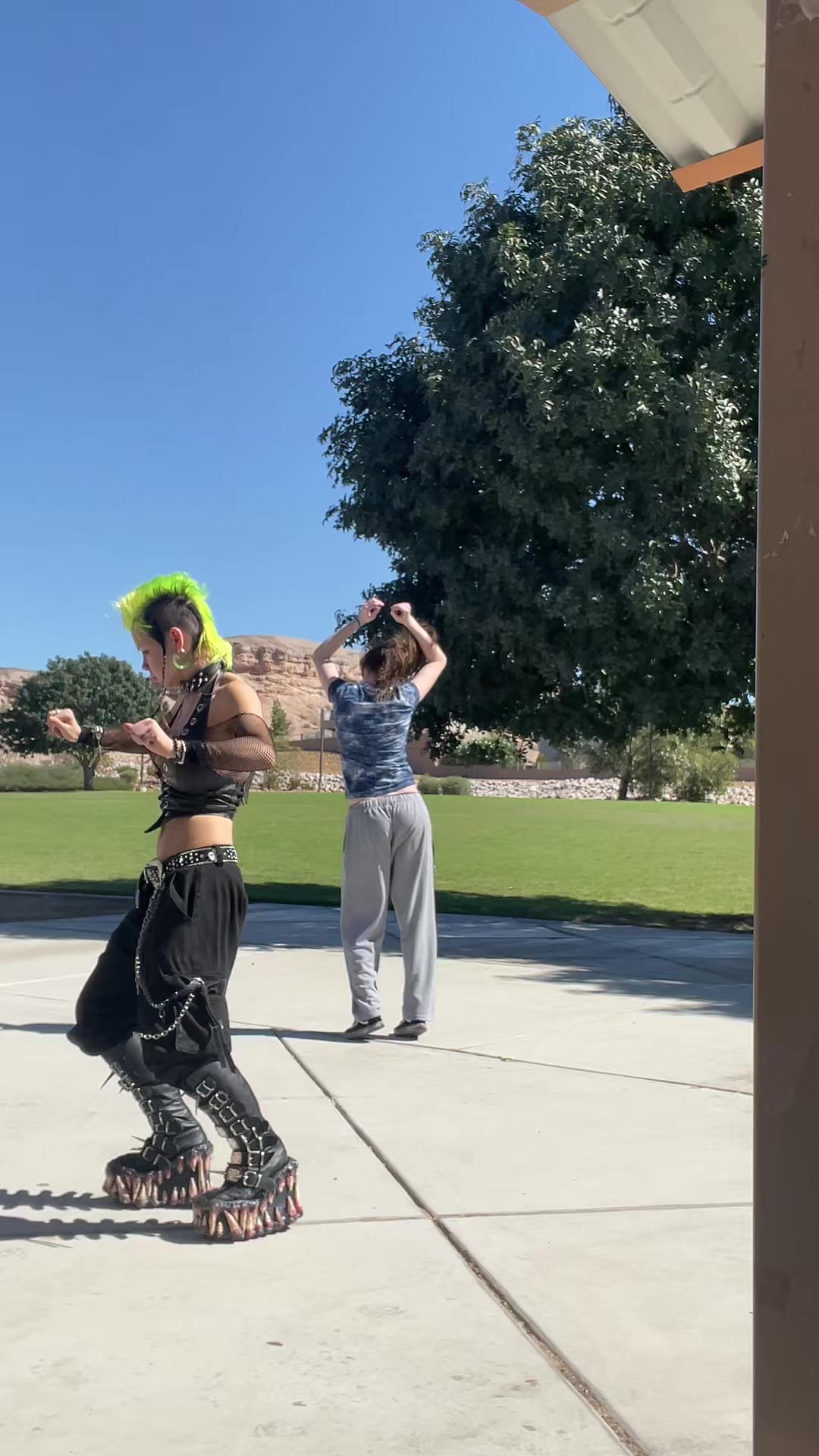 @lynzzieleggat