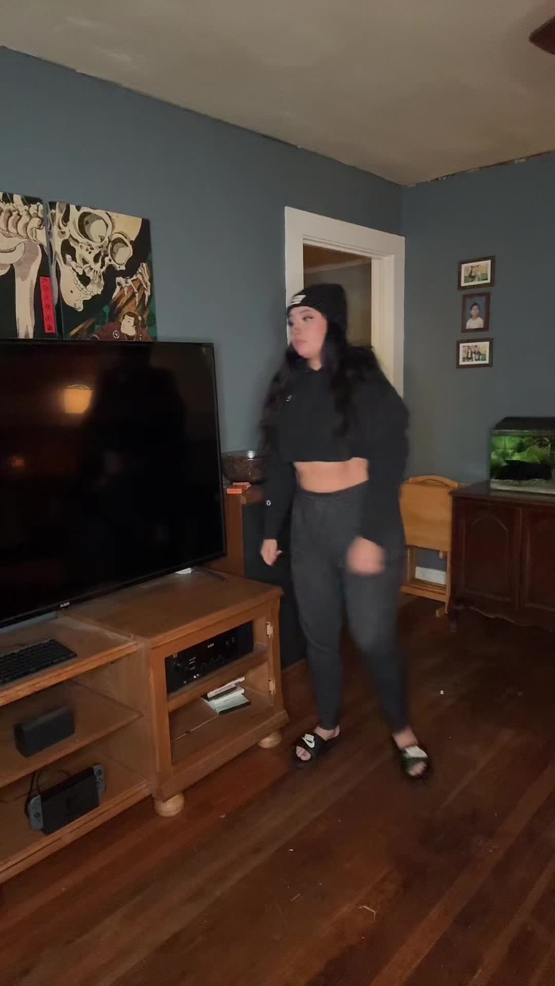 @🖤